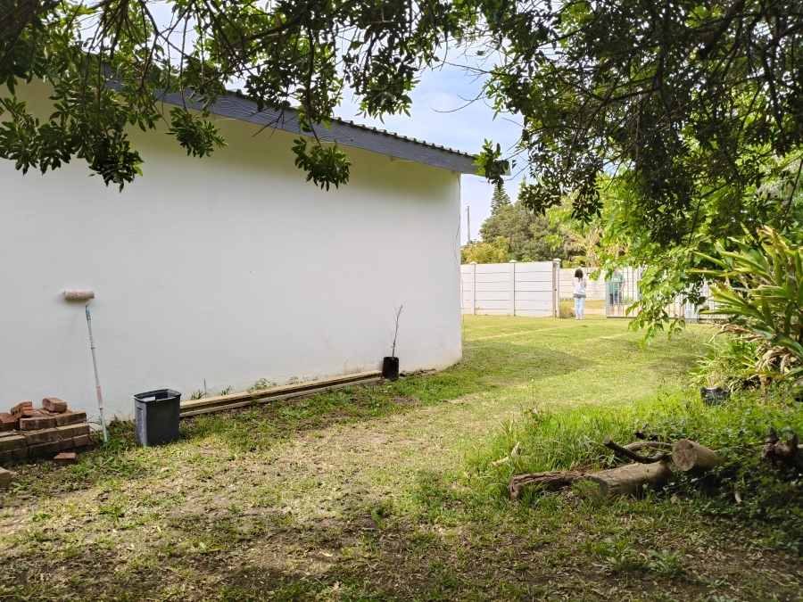 2 Bedroom Property for Sale in Paradise Beach Eastern Cape